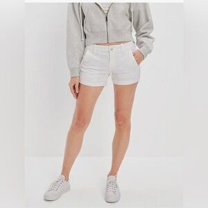 🖤 AE super stretch midi white women’s shorts, size 4.
